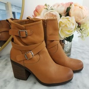 Lucky Brand Camel Boots
